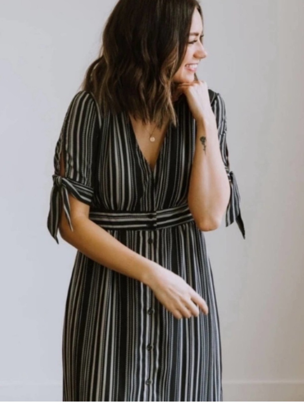 ROKOKO Gray Striped Button Down Midi Dress M
